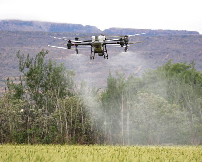 Dron pulverizador DJI Agras T100